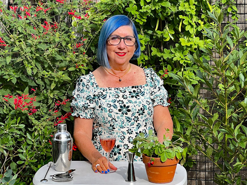 Grow Your Own Cocktail Garden - The Gourmantic Garden